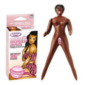 MUÑECA MISS DUSKY DIVA MINI 66cm